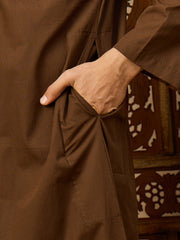 Men’s Brown Arabic Thobe with Attached Hood