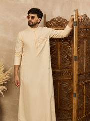 Men’s Cream Thobe with Mandarin Collar and Front Detailing
