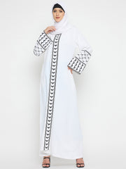 Kefiyyeh Embroidery White Abaya for Umrah/Hajj with Black Hijab
