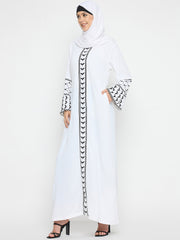 Kefiyyeh Embroidery White Abaya for Umrah/Hajj with Black Hijab