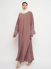 Kefiyyeh Embroidery Abaya with Black Hijab