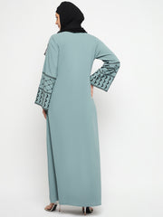 Kefiyyeh Embroidery Front Open Abaya with Black Hijab