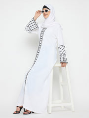 Kefiyyeh Embroidery White Abaya for Umrah/Hajj with Black Hijab