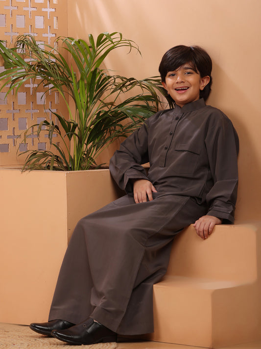 Grey Solid Mandarin Collar Thobe / Jubba For Kids Boys