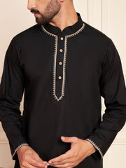 Black Embroidered Arabic Cotton Thobe