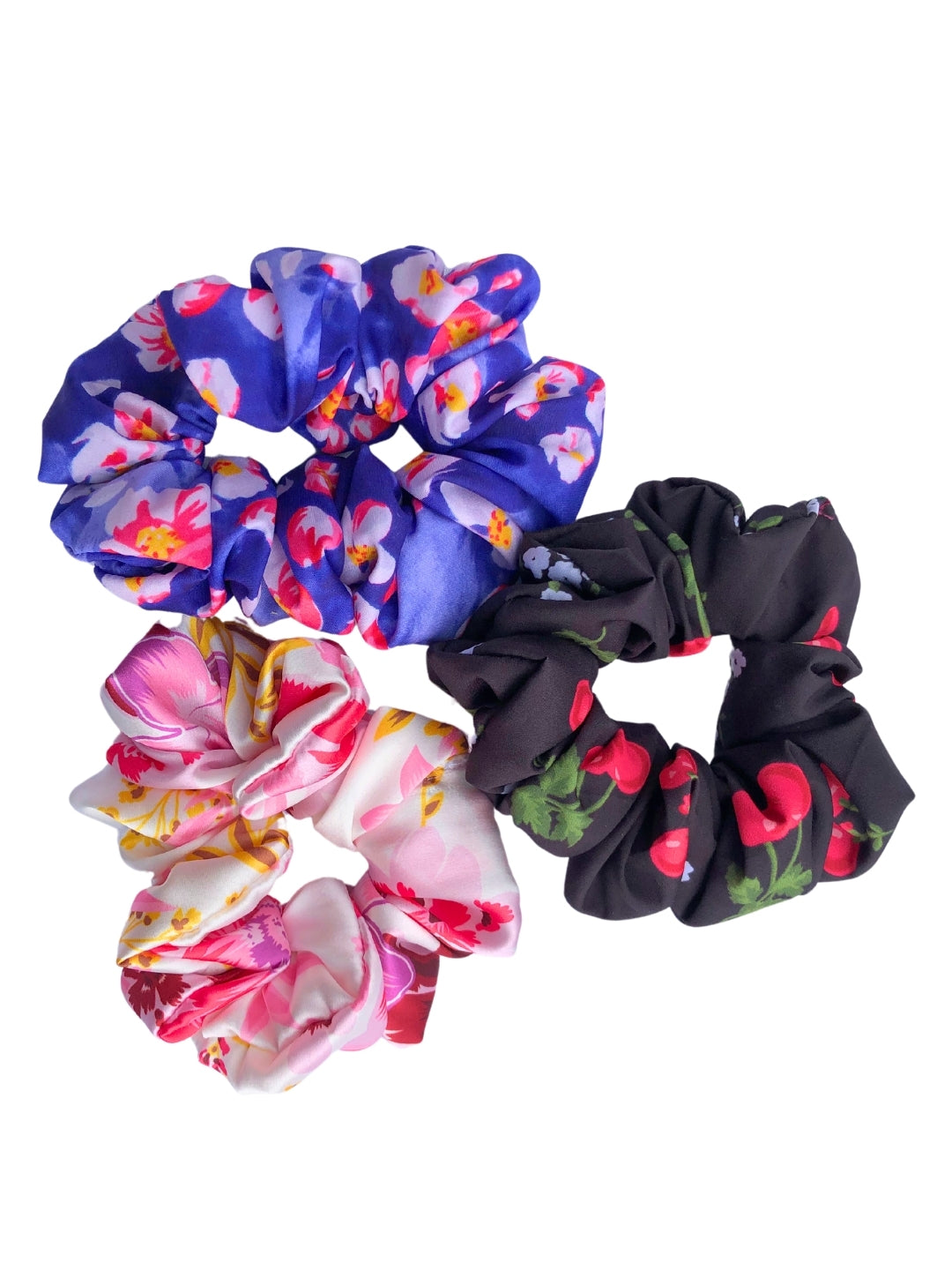 Set Of 3 Printed Scrunchies Ponytail Holders